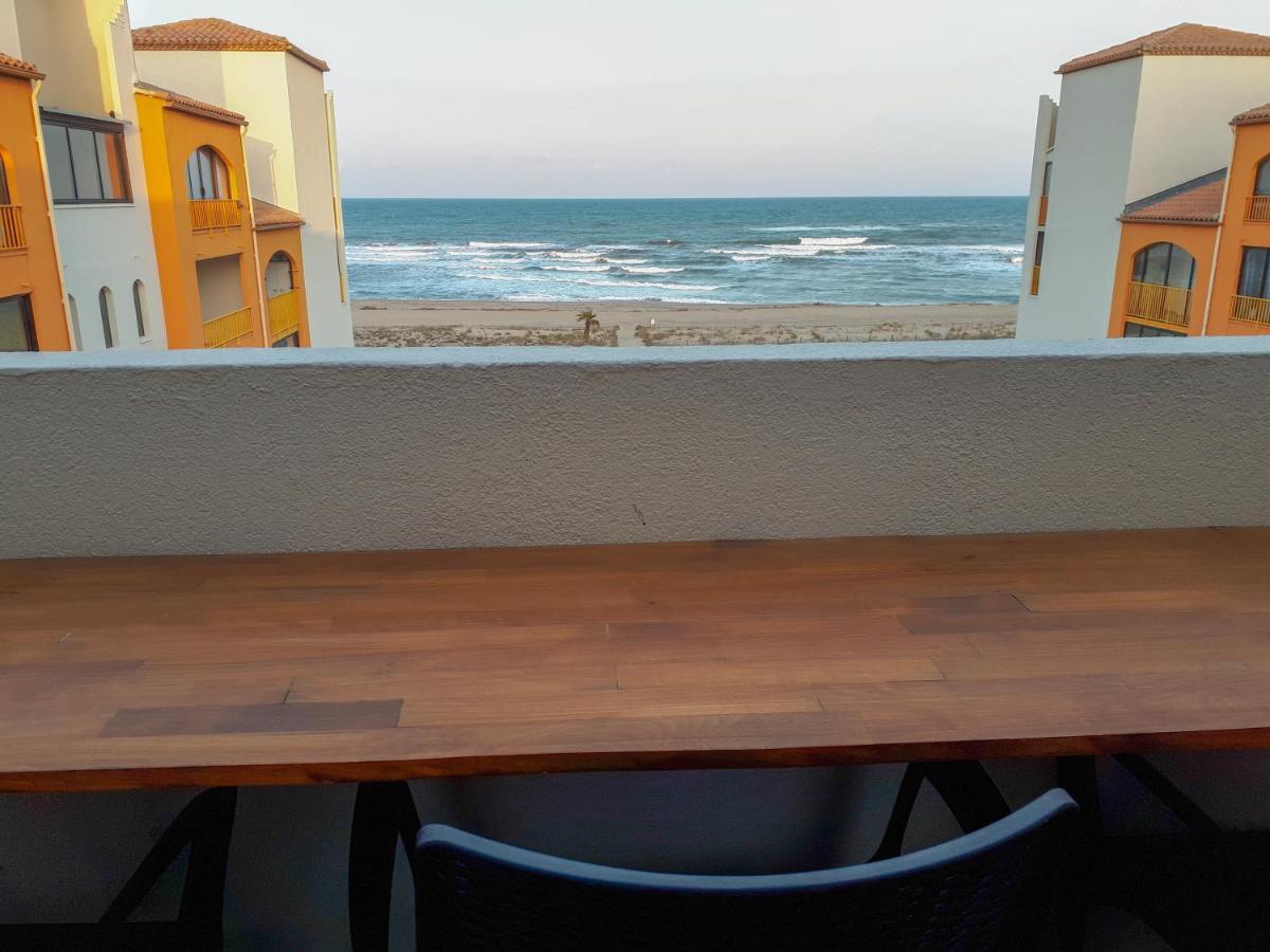 Agréable appartement rénové avec une terrasse vue mer, parking et Wifi gratuit Le Barcarès Esterno foto
