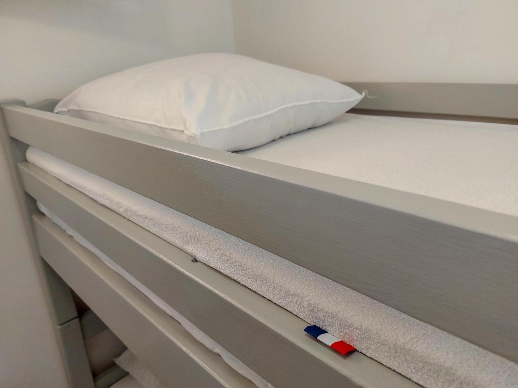 Agréable appartement rénové avec une terrasse vue mer, parking et Wifi gratuit Le Barcarès Esterno foto