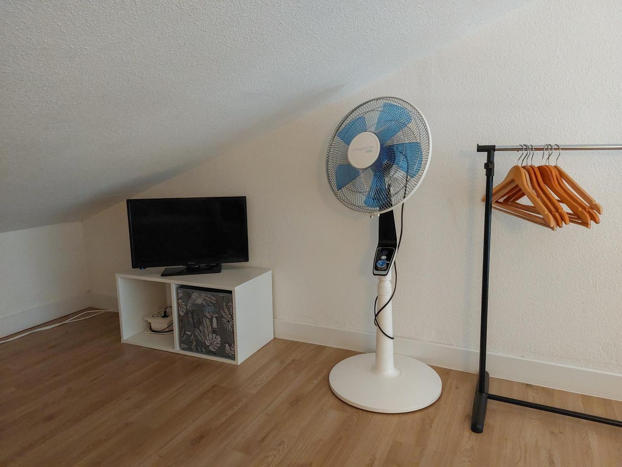 Agréable appartement rénové avec une terrasse vue mer, parking et Wifi gratuit Le Barcarès Esterno foto
