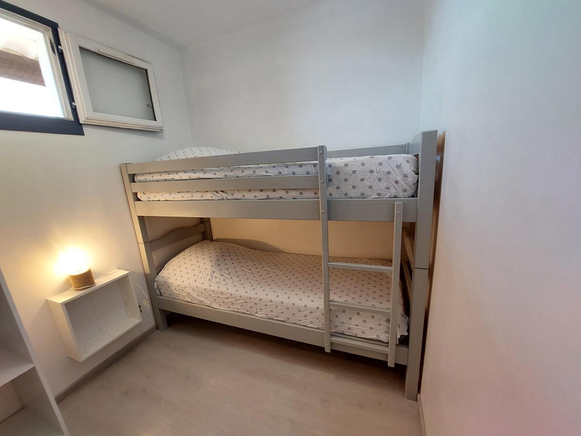 Agréable appartement rénové avec une terrasse vue mer, parking et Wifi gratuit Le Barcarès Esterno foto